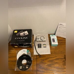 Nikon Coolpix S4000 12.0MP Digital Camera Charger, Battery, SD Card Tested Works